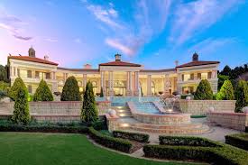 Bushiri also had several high profile assets including a fleet of luxury vehicles and even a private jet. A Look Inside The Stunning R150 Million Mansion Up For Sale In Sandton