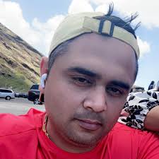 Are there any pizza and beer places open tonight until late? Cater up to 13  people? @highlight