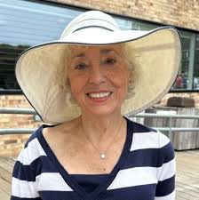 Eileen Schechter's Instagram, Twitter & Facebook