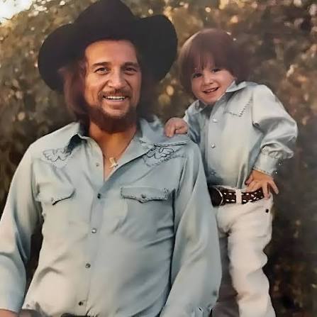 Shooter Jennings talks about how Waylon Jennings was as a father. # waylonjennings #shooterjennings #dad #countrymusic
