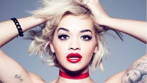 Rita Ora prisilila je odgoditi svoj novi album do 2015. godine