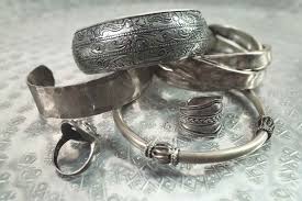 How To Make And Use A Silver Polishing And Cleaning Dip Cleaning Silver Jewelry Modern Silver Jewelry Simple Silver Jewelry