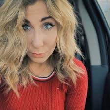 Evangeline Moore (evarainne)