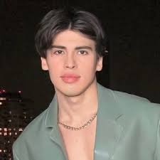 Katherine Elvir (@ElvirDaniela)