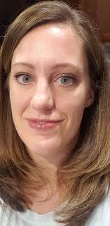 U know this lil Yellow Rose has Swag 👀🥰💛💛I mean Look at the way she  carries herself 🤔 🤣🤣 took this while ago cause she may not look the same  in a