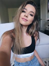 What kind of family does sierra furtado have? 19 Sierra Furtado Ideas Sierra Alex And Sierra Sierra Furtado Outfits