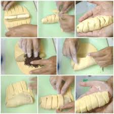 Roti yang biasanya terbuat dari bahan utama berupa tepung terigu atau tepung gandum sangat kaya akan karbohidrat. Resep Roti Pisang Keju Enak Dan Lembut Ala Roti Bakery Lin S Cakes