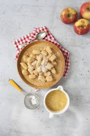 Dinkelnockerl Mit Apfelmus Nockerl Lebensmittel Essen Nockerl Rezept