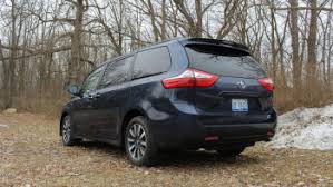 • 2018 toyota sienna minivan crash test & rating. 2019 Toyota Sienna Reviews Price Specs Features And Photos Autoblog