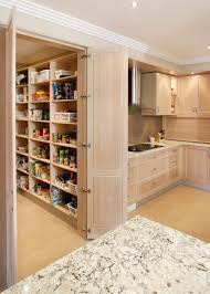 مستشار المطابخ On Twitter المستودع الخفي داخل المطبخ ما رأيك به Kitchen Pantry Design Pantry Room Pantry Design