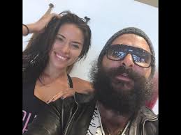 Dani Faraj, 9409 Brighton Way, Beverly Hills, CA 90210, US