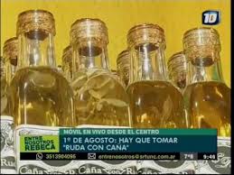 La fecha también tiene relación con la pachamama, cuyos rituales se inician el 31 de agosto sobre todo para los atacameños de la puna chilena, el día de la pachamama es también su año nuevo. 1 De Agosto Dia De La Pachamama Y Cana Con Ruda Youtube