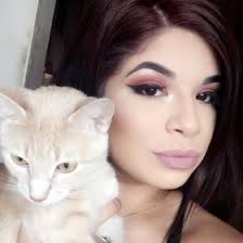 Miranda Howell (pandamiranda98)