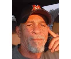 Perry Barnhart's Instagram, Twitter & Facebook