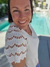 I love a raglan sleeve!!! Do you hang white lights or multi-colored lights!!