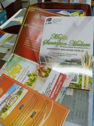 Majlis penyampaian sijil dan anugerah. Dcetak Tempahan Buku Program Flyers Kualiti Facebook