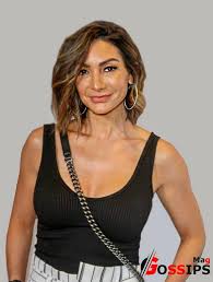Today, lopez is probably best known for his work as an entertainment journalist on the show extra, although he experienced earlier fame with a. Courtney Line Mazza Mario Lopez S Wife Biography Family Networth