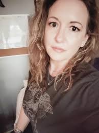 Mary Hirtle's Instagram, Twitter & Facebook