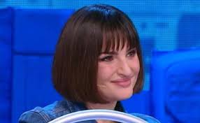 La verità, vi spiego, sull'amore. Amici Arisa Fuori Niente Soldi Problemi Personali La Pesante Indiscrezione Di Signorini Cosa C E Dietro Davvero Libero Quotidiano
