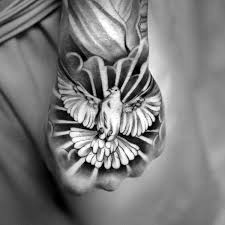 Bird Tattoo On Hand Men White And Grey Dove Tattoo On Left Hand Hand Tattoos For Guys Dove Tattoos Tattoos For Guys
