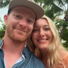 Taylor Yount and Tyler Bundren's Wedding Website