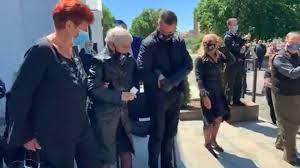 22 may at 08:15 ·. Szilagyi Istvan Temetese A Fiat Nem Erdekelte Unokaja Meghatoan Bucsuzott Mindig Szeretni Foglak Nlc