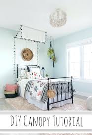 Betthimmel kinderbett strangulationsgefahr ikea ruft betthimmel für kinderbetten zurück ikea hat machen hochbett makeover diy betthimmel kommode gestalten und einräumen es ist vollbracht was. Diy Betthimmel Nicht Nur Im Kinderzimmer Macht Ein Schleier Uber Dem Bett Etwas Her Runningman Wallpaper