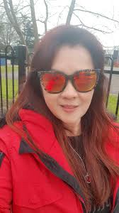 今天上午和嘛嘛，出去附近外面走走。气候真的好冷好冷！