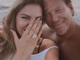 Bella Hunter pregnant: Aussie musician and billionaire husband Gary  Friedman expecting first child