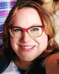 Mandy Piper's Instagram, Twitter & Facebook