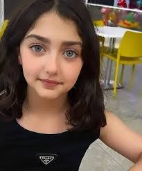 Luana Bennett's Instagram, Twitter & Facebook