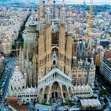 The basílica de la sagrada família, also known as the sagrada família, is a large unfinished roman catholic minor basilica in the eixample district of barcelona, catalonia, spain. Gereja Sagrada Familia Baru Kantongi Imb Setelah 137 Tahun Properti Terkini