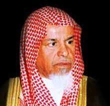 وأشاد الشاعر الدكتور عبدالواحد الزهراني تحت وسم «#الحرم_المكي» ‏ببطولة رجال الأمن وقال أحد جنودنا البواسل ومن أبناء قرية مولغ، الوكيل رقيب محمد بن علي الزهراني، يسطر اليوم مجدًا عظيمًا في التفاني والتضحية؛ إذ تصدى للمعتدي على إمام الحرم الشريف الشيخ بندر بليلة. Ù…Ø­Ù…Ø¯ Ø¨Ù† Ø¹Ø¨Ø¯ Ø§Ù„Ù„Ù‡ Ø§Ù„Ø³Ø¨ÙŠÙ„ ÙˆÙŠÙƒÙŠØ¨ÙŠØ¯ÙŠØ§