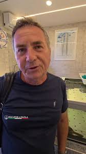 Il villaggio dei pescatori Borgo San Gregorio a Capo d'Orlando in provincia  di Messina. Fu proprio in questa spiaggia che nel 1963 Gino Paoli, ospite  per un mese di una famiglia Orlandina