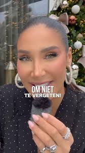 Ohhh Christmas Eve, wat was je gezellig 🥹, Thank youuu! , @luxuryfirescom  bio-ethanol haard, @kerstboomservice Kerst deco, @events.a.la.jesz  partytent , @theneoncompany Neon lichten , @mrsushinl ...