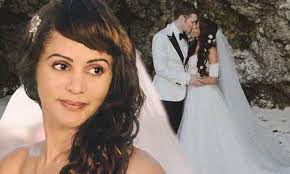 So, people magazine confirmed today, the lovebirds married july 5 in ocho rios the couple met while working together on on the set of the vampire diaries, joseph morgan, our beloved hybrid klaus mikaelson, and persia, who plays. Vampire Diaries Joseph Morgan And Persia White Share Pictures From Beach Wedding Daily Mail Online