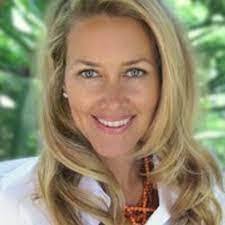 Heather Coronado's Instagram, Twitter & Facebook