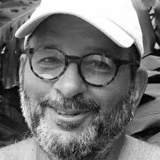 Mike Darras's Instagram, Twitter & Facebook