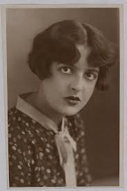 Erudición y Crítica: LAS MUJERES DE ANDRÉ BRETON: Simone Kahn, Jacqueline  Lamba y Elisa Claro