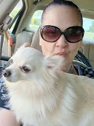 Hey stepping in to introduce myself 41 out of Cali single n chilling until  someone piques my interest hey everybody 😊