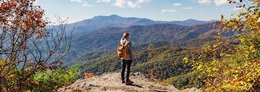 Near the border of the carolinas, ferguson encamped with his 1,100 men along a rocky ridge called kings mountain, which rose 150 feet above its surroundings. What To Pack For North Carolina 31 Essentials