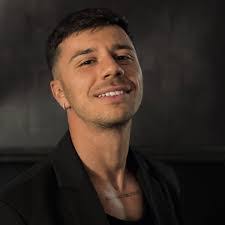 Daniel Siciliano's Instagram, Twitter & Facebook