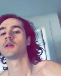 my throat feels like a vultures crotch