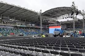 We are strong advocates of communication and will partner with you to solve your pet's health care issues while providing the best care available. Windsor Park Seating Plan As Carl Frampton Tyson Fury And Paddy Barnes Headline Huge Night Belfast Live