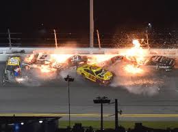 No one was injured in the incident, which involved 18 cars. Nascar News Februar 2021 Hamlin Startet In Homestead Von P1