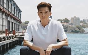 He is best known for his roles in the television dramas kill me, heal me (2015), she was pretty (2015), hwarang: Park Seo Joon Memposting Sebuah Foto Baru Di Akun Instagram Pribadinya Dalam Postingannya Kali Ini Park Seo Joon Tampil Cukup Kalem Dan Polos Intip Fotonya Berikut Ini Portal Berita Hiburan Terheboh
