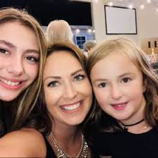 Jill Gall's Instagram, Twitter & Facebook