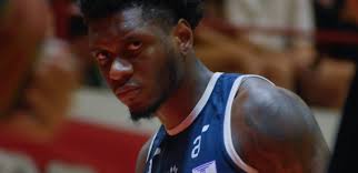 Defensor Sporting dio el último golpe previo a los playoffs y,  extraoficialmente, se completó el cuadro