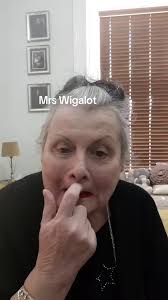 Exploring Creative Gifts for Cancer Awareness Events