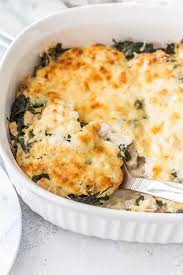 Cheesy Chicken And Spinach Bake Spinach Bake Chicken Spinach Recipes Greek Yogurt Chicken Recipes